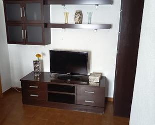 Sala d'estar de Pis en venda en  Jaén Capital amb Aire condicionat