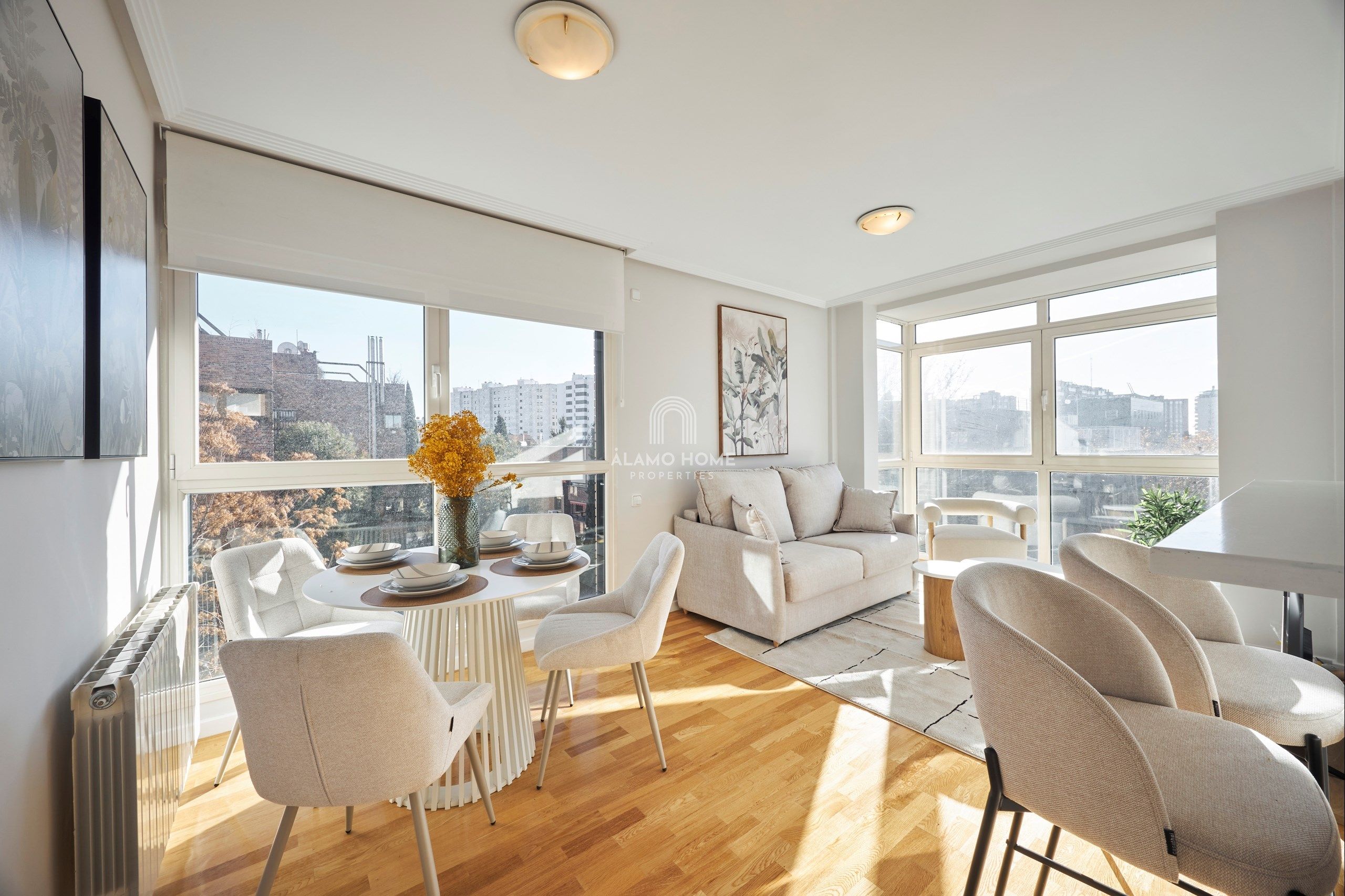 Exterior view of Flat to rent in  Madrid Capital  with Air Conditioner, Storage room and Swimming Pool