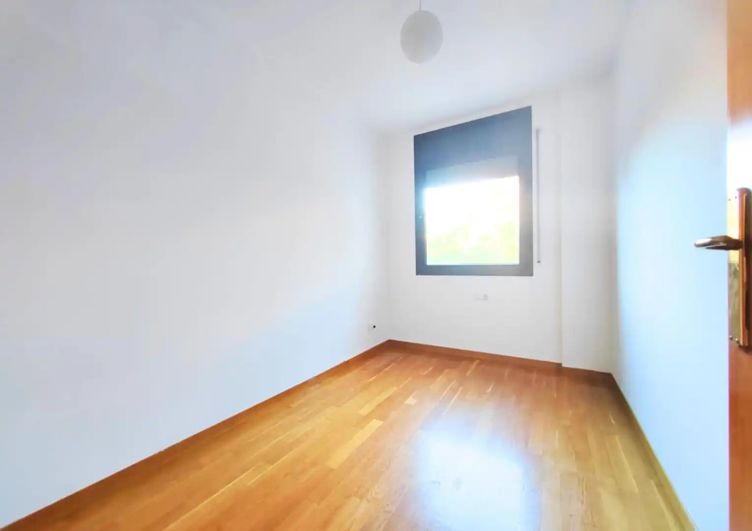 Dormitori de Pis en venda en Sabadell amb Parquet i Terrassa