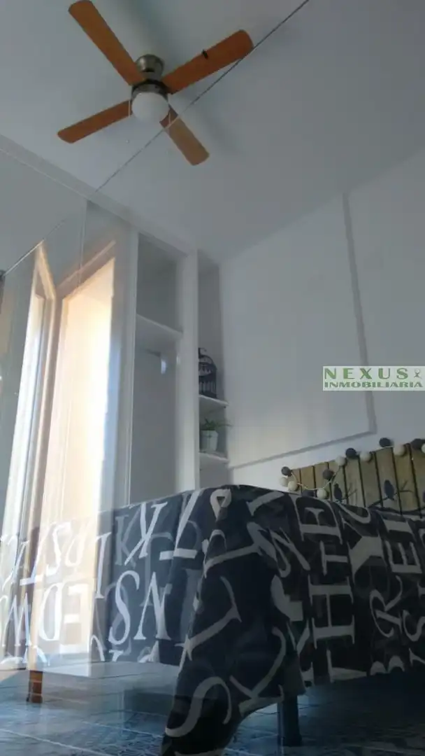 Einfamilien-Reihenhaus zur Miete in Casco Antiguo