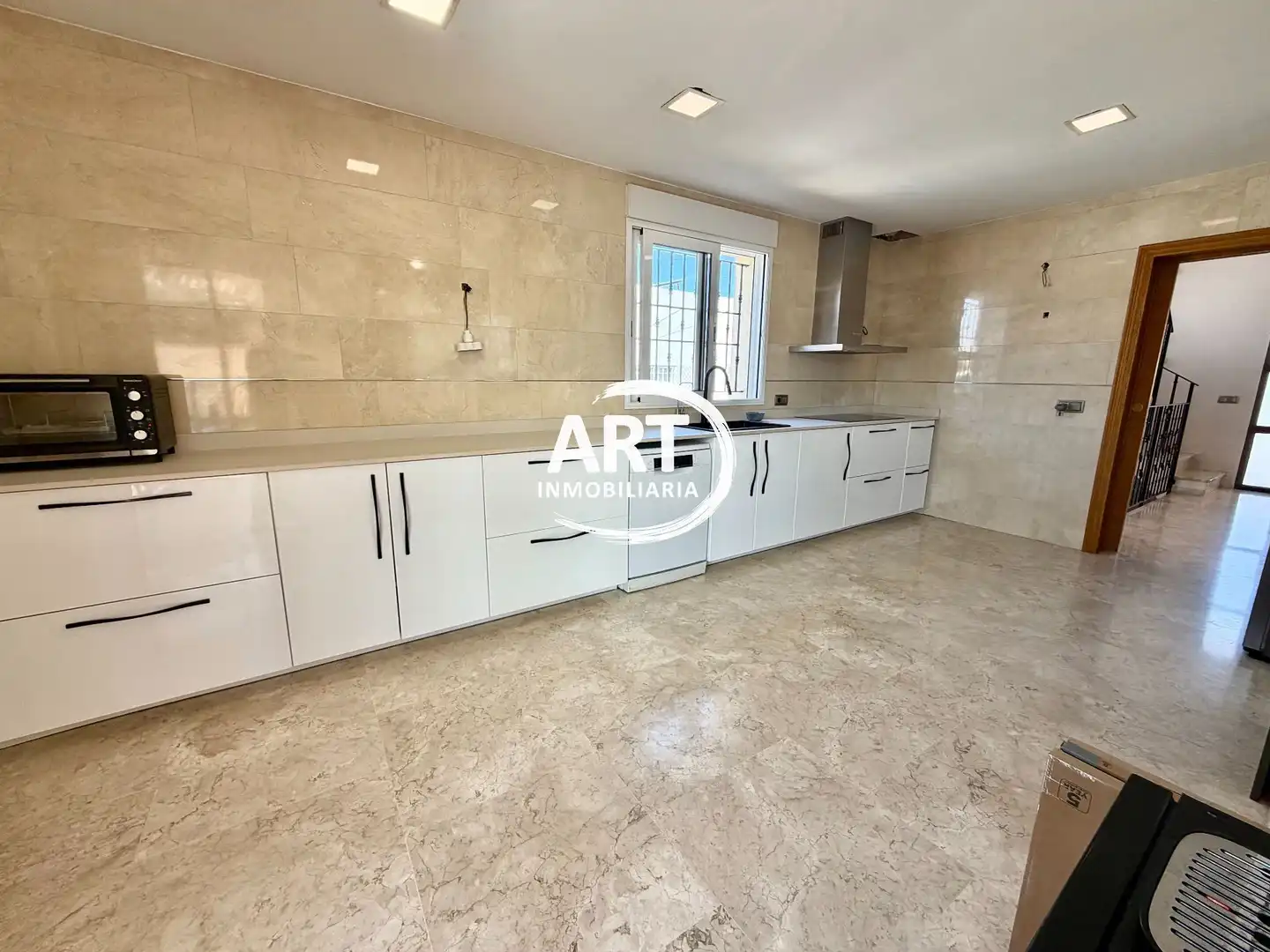 Cocina de Casa o chalet en venta en L'Eliana con Calefacción, Jardín privado y Terraza