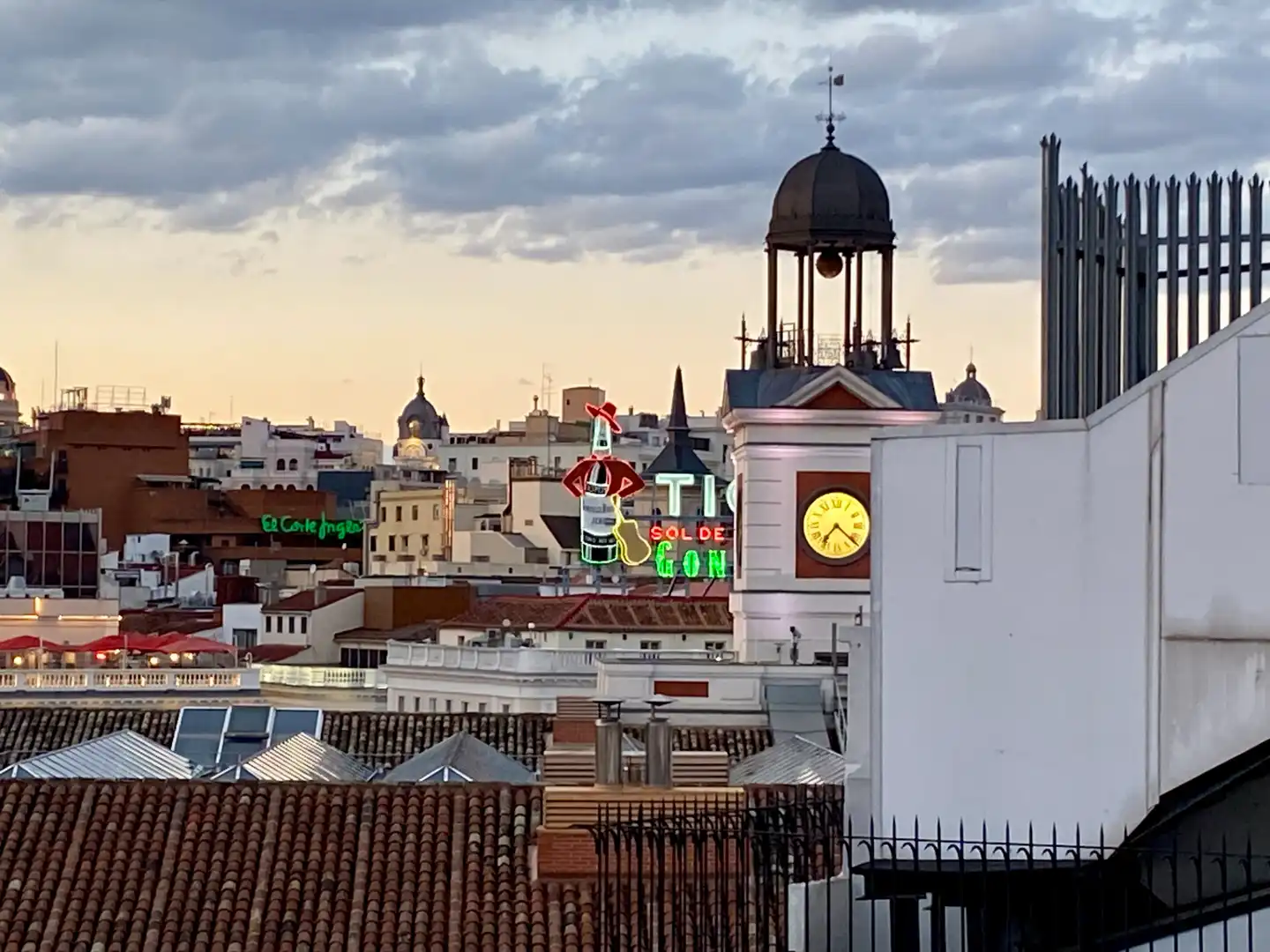 Ático de alquiler en Calle de la Paz, Sol