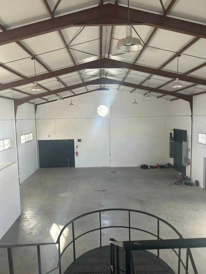 Nave industrial de alquiler en Chipiona