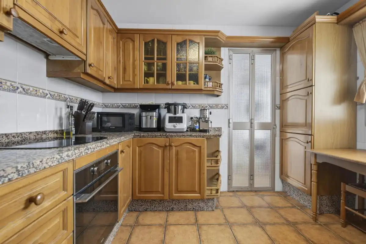 Kitchen of Flat for sale in Sevilla  with Air Conditioner and Heating