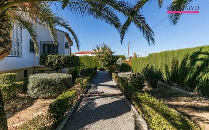 Vista exterior de Casa o xalet en venda en Las Gabias amb Aire condicionat i Terrassa