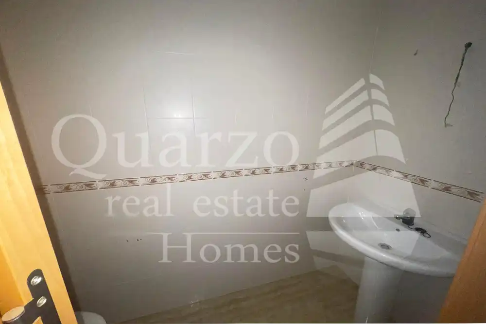 Bathroom of Flat for sale in Almagro