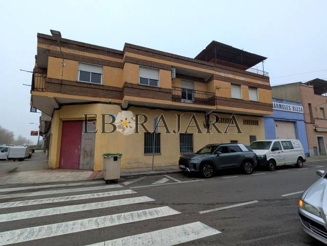 Casa adosada en Venta en Calera Y Chozas en Puerta de Cuartos - Avda. de Portugal