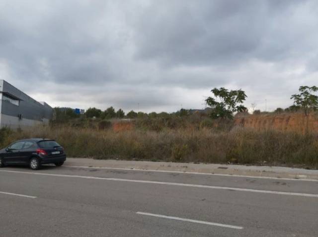 Terreno industrial en Alquiler en Cervelló