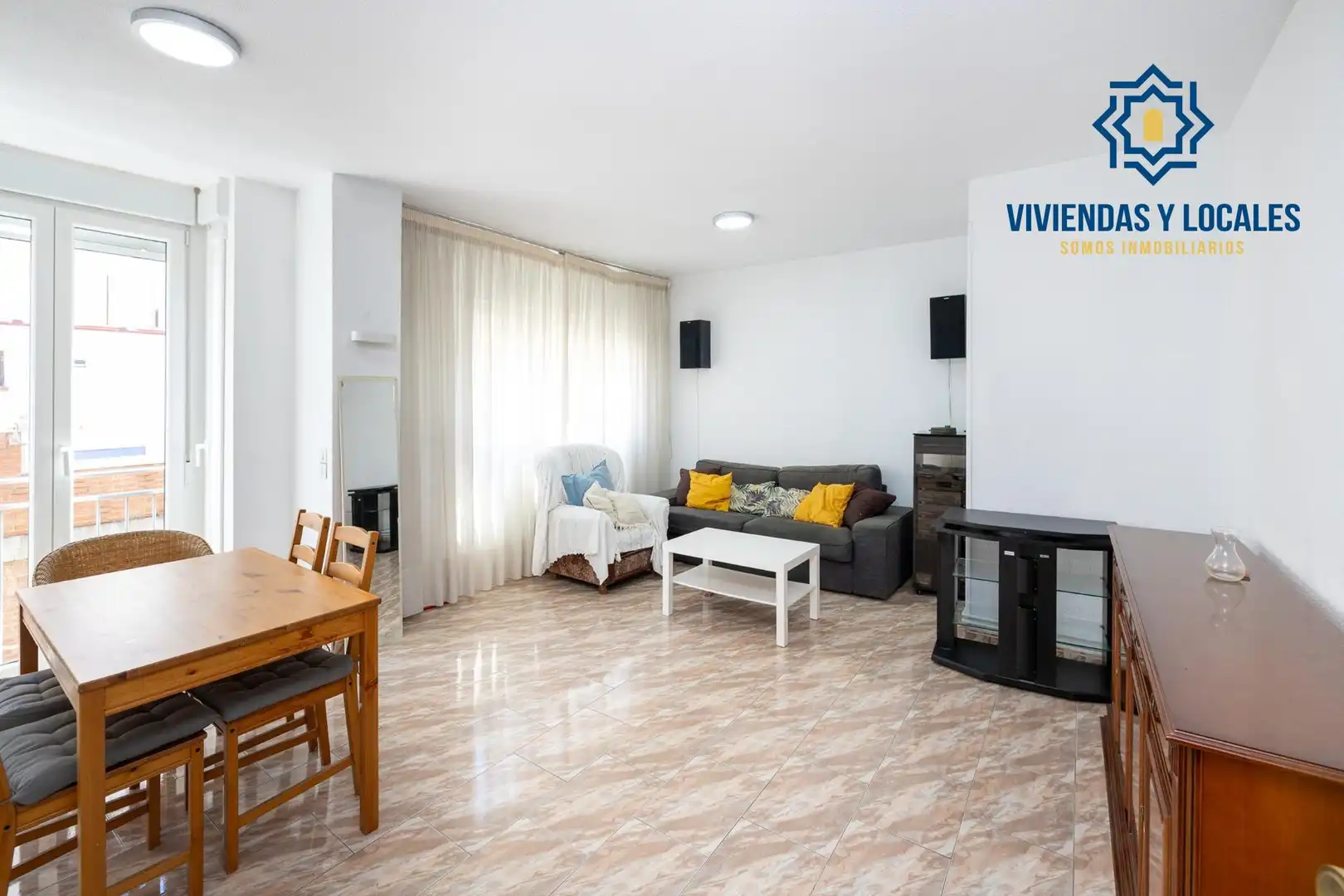 Flat with lift for sale in Calle Santa Paula, imagen 2