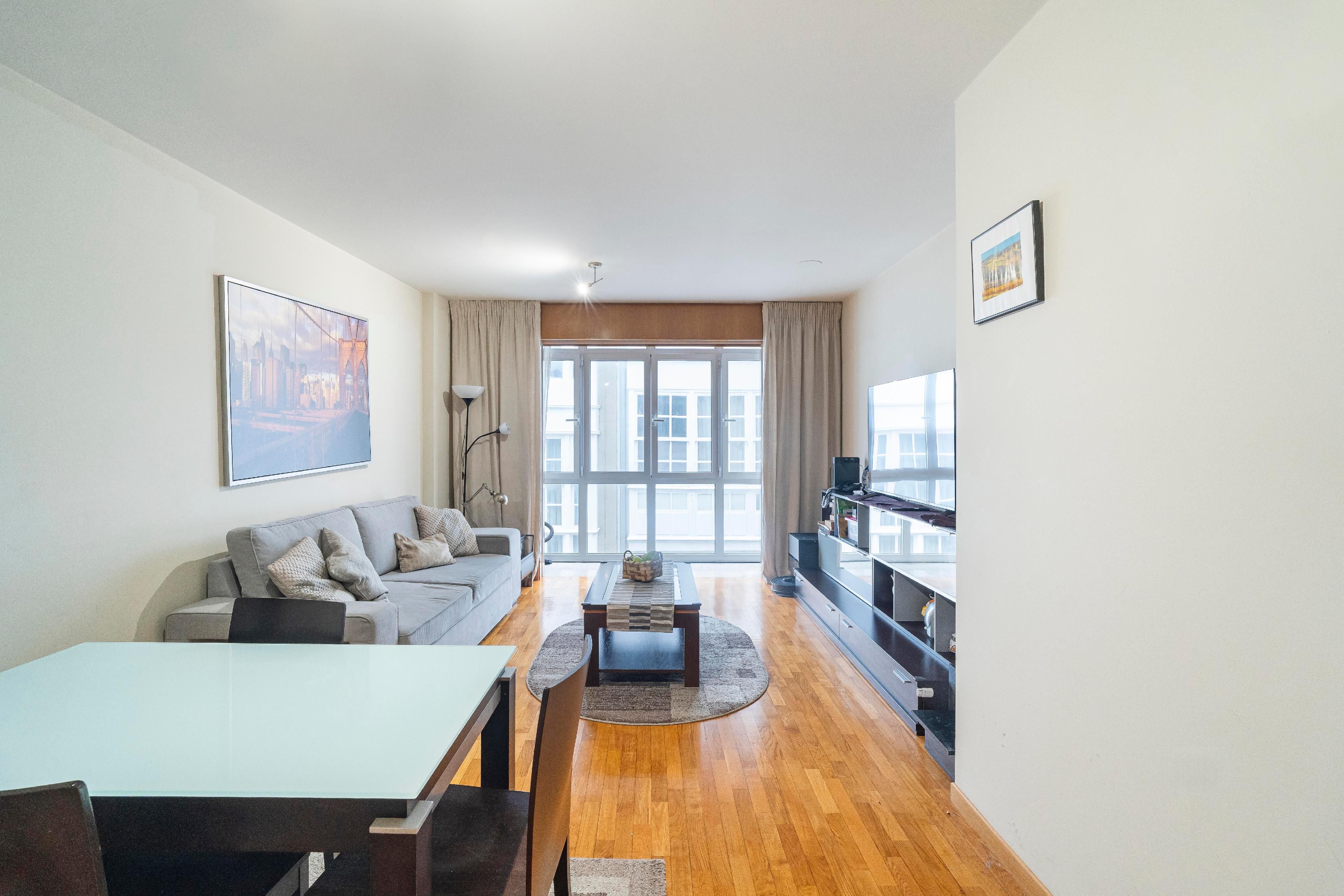 Living room of Apartment for sale in A Coruña Capital   with Heating, Parquet flooring and Storage room