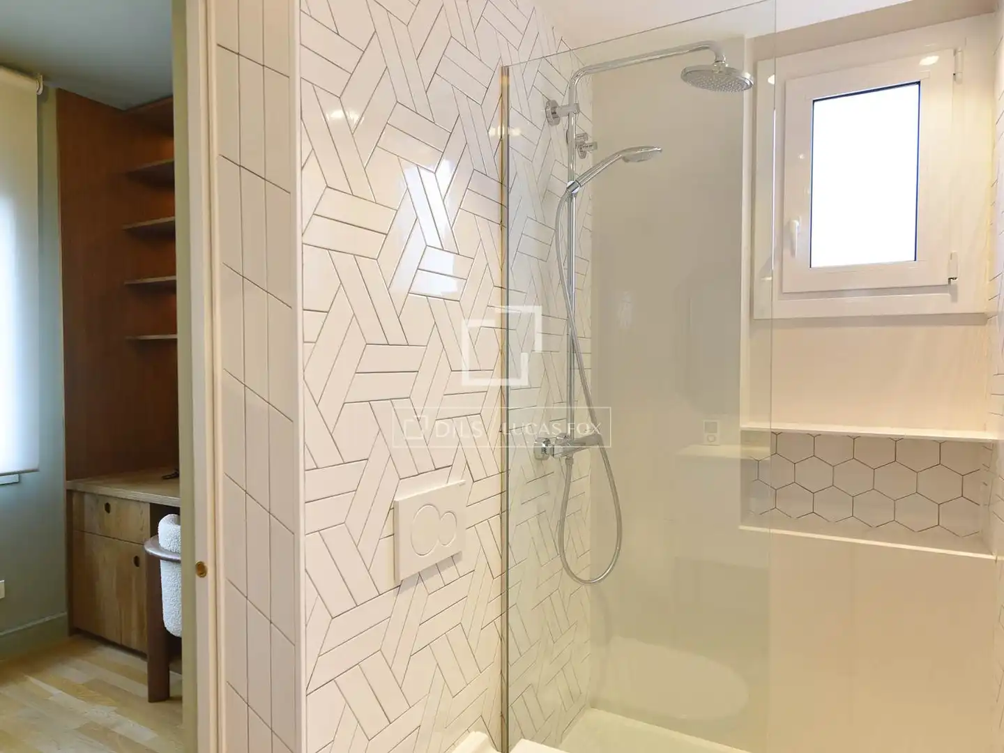 Bathroom of Flat for sale in Barcelona  with Air Conditioner, Heating and Terrace