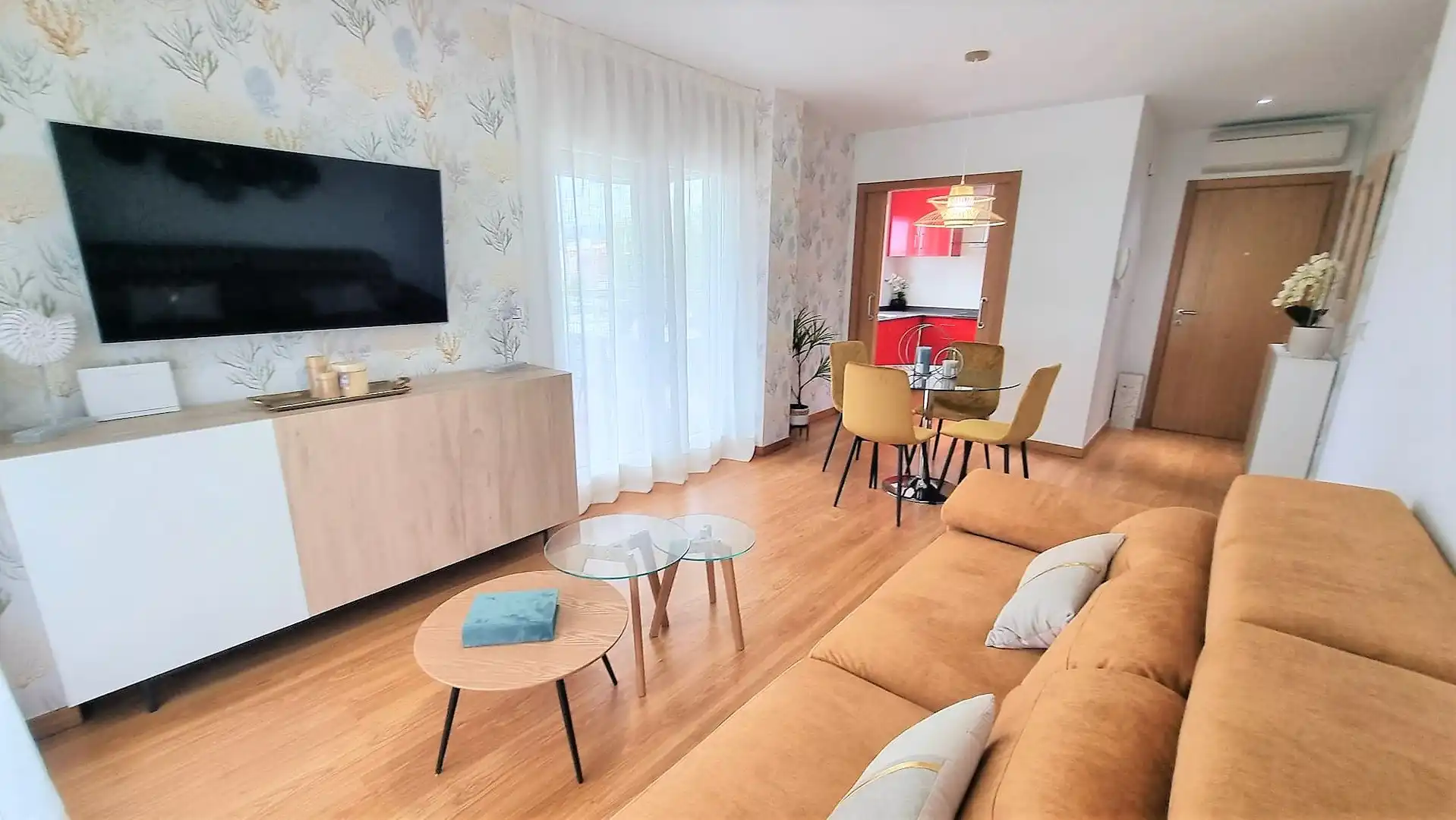 Sala de estar de Piso de alquiler en Cangas  con Aire acondicionado, Calefacción y Parquet