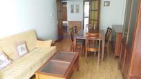 Sala d'estar de Pis en venda en Villaquilambre amb Calefacció, Parquet i Terrassa