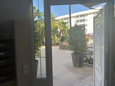 Flat with balcony for sale in Avenida de Tirajana
