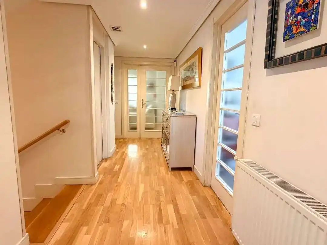 Detached house with terrace for sale in Fuencarral - El Pardo, imagen 7