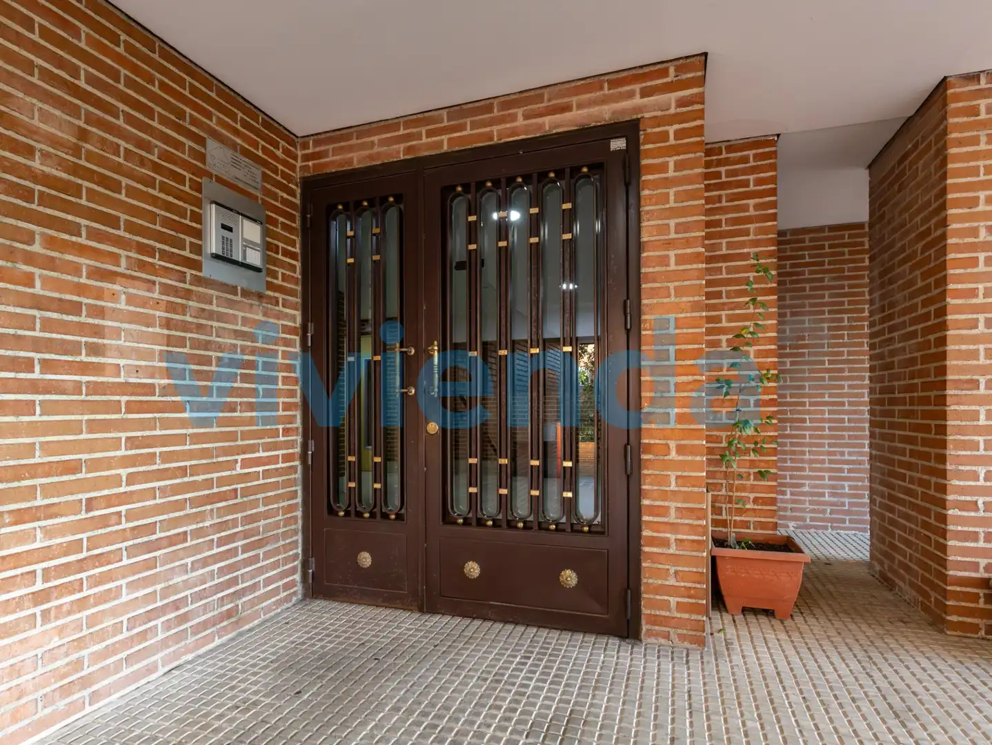 Piso en venta en Madrid con Calefacción y Balcón