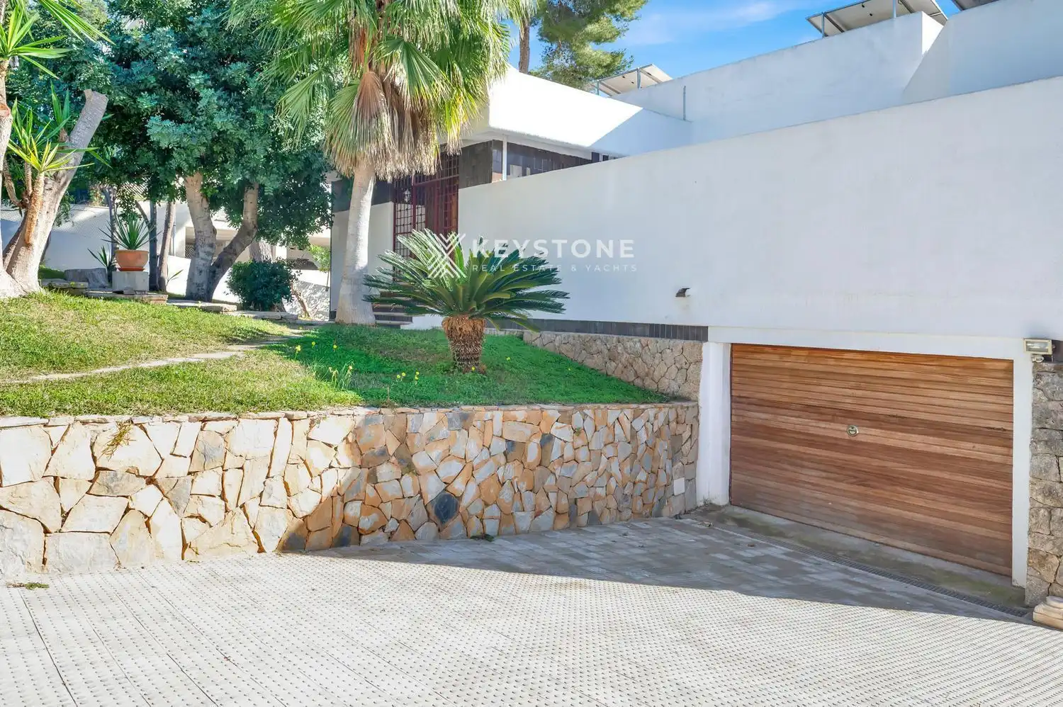 Vista exterior de Casa o xalet en venda en Calvià amb Terrassa, Traster i Piscina