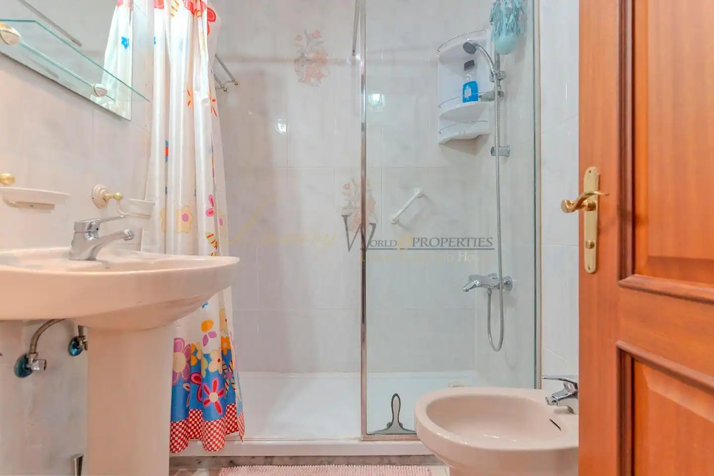 Baño de Apartamento en venta en Arona con Amueblado