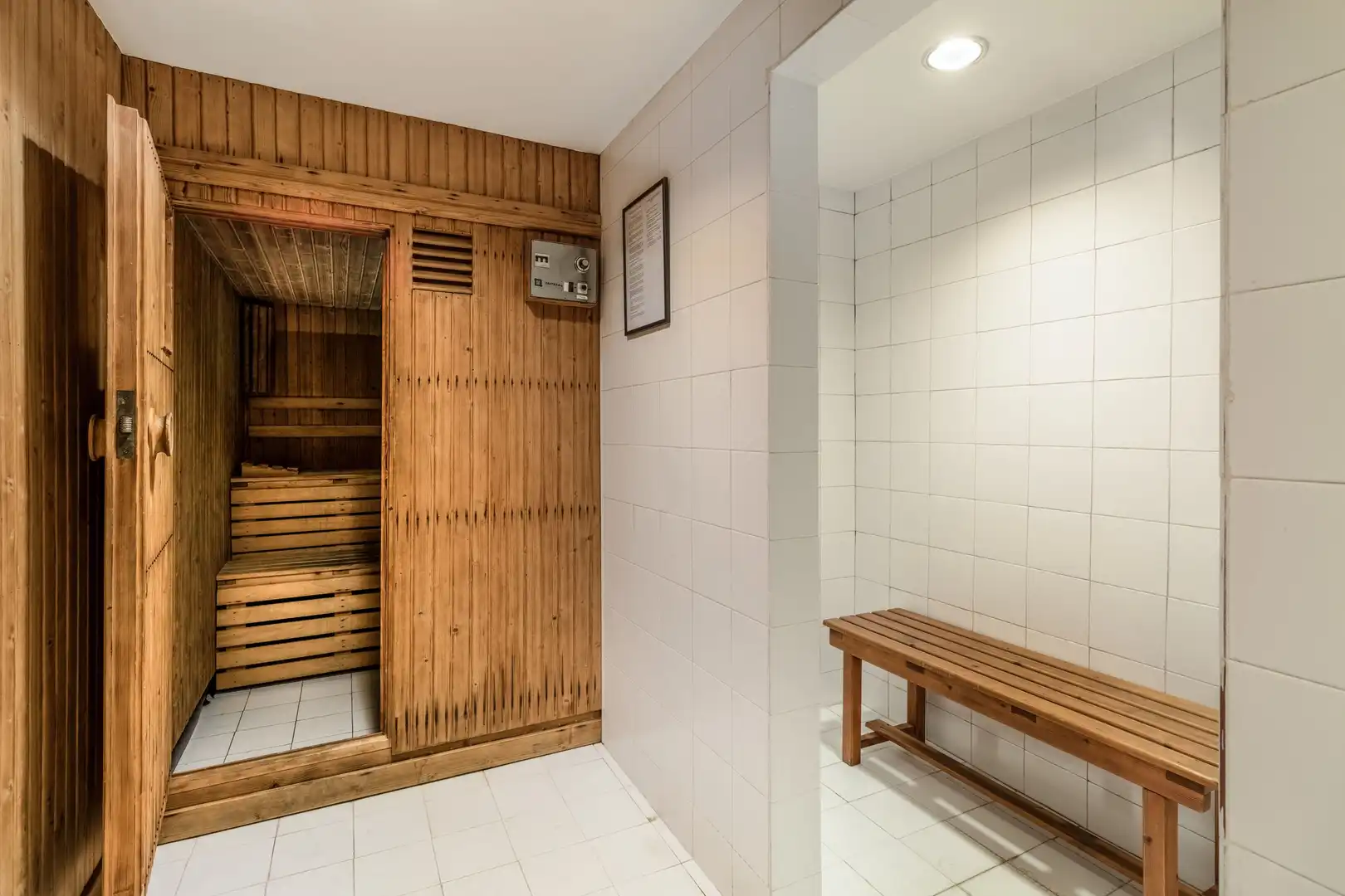 Baño de Apartamento de alquiler en Madrid con Aire acondicionado, Calefacción y Amueblado