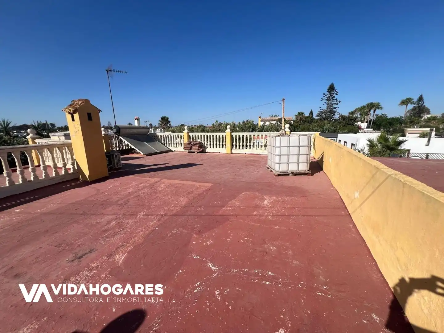 Terrace of Houses for sale in Chipiona  with Private garden, Terrace and Furnished