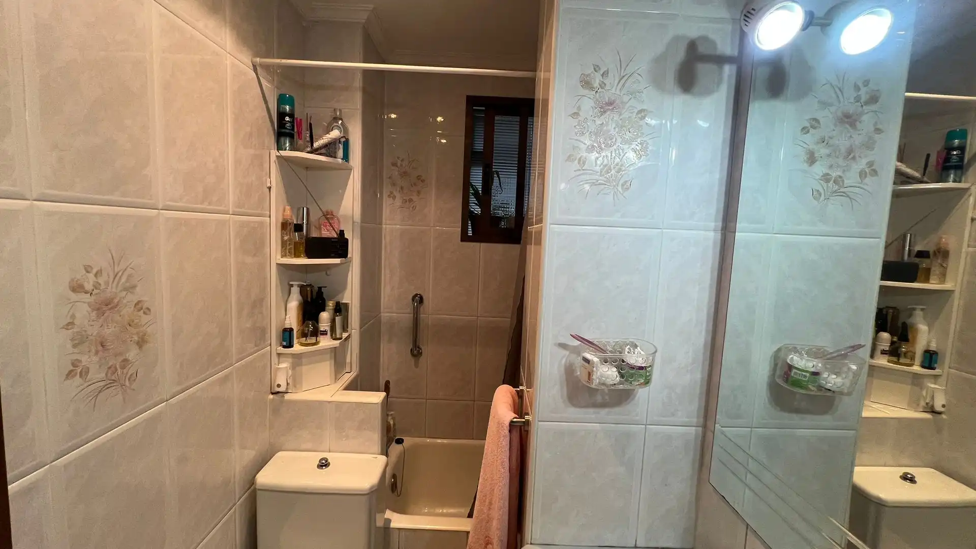 Baño de Piso en venta en Bilbao  con Calefacción y Balcón