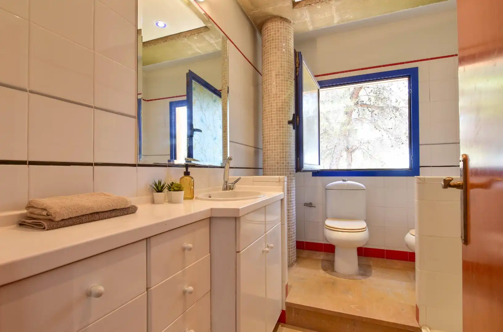 Badezimmer von Haus oder Chalet zum Verkauf in Gilet mit Heizung, Privatgarten und Terrasse