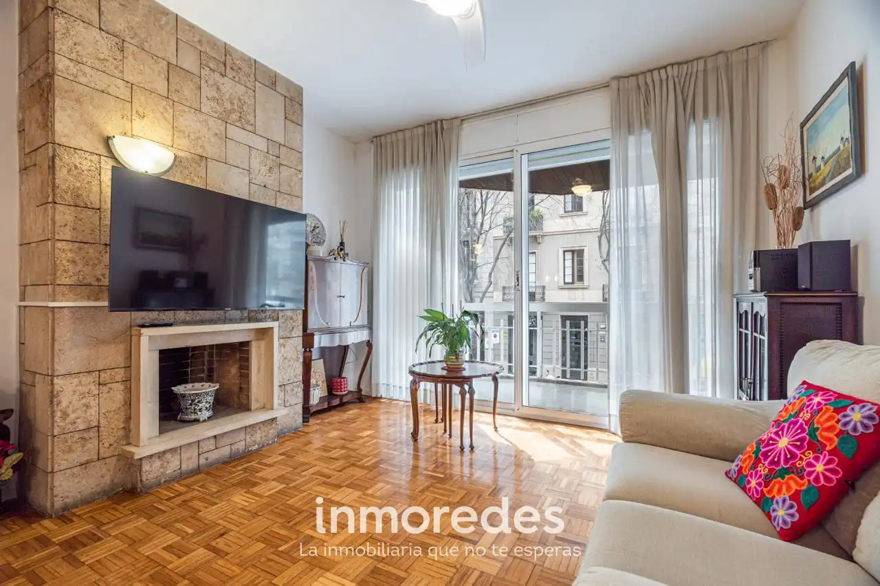 Piso con terraza en venta en Carrer de Bailèn, imagen 5