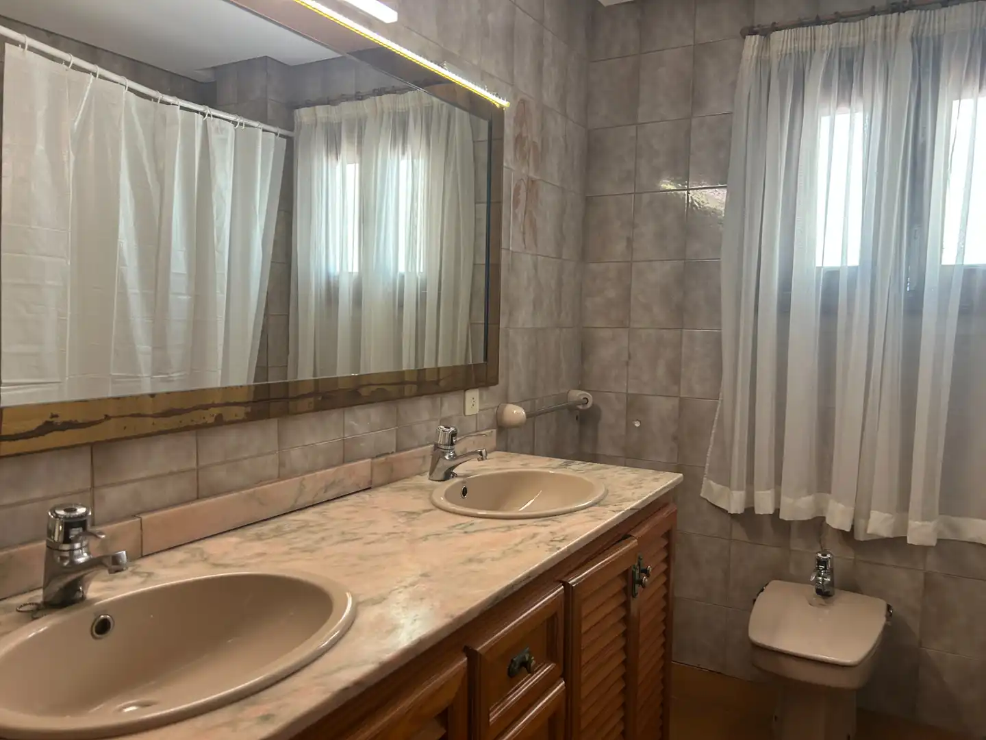 Habitación en Avinguda Santa Catalina Thomàs, Muro