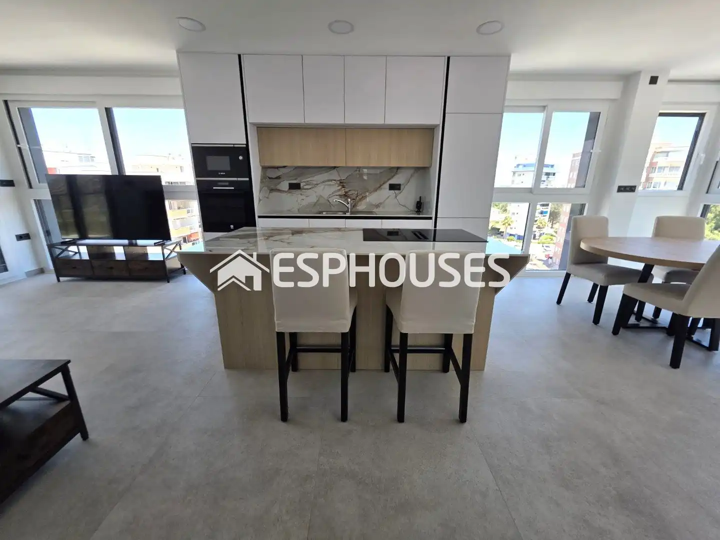 Apartment with terrace for sale in Puerto Deportivo, imagen 2