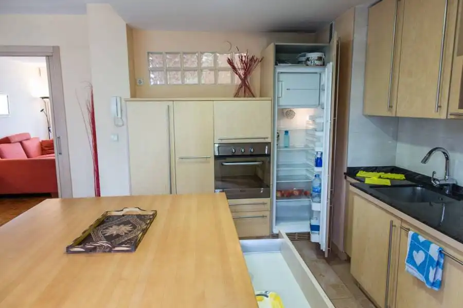 Cocina de Piso en venta en  Pamplona / Iruña con Calefacción, Parquet y Amueblado