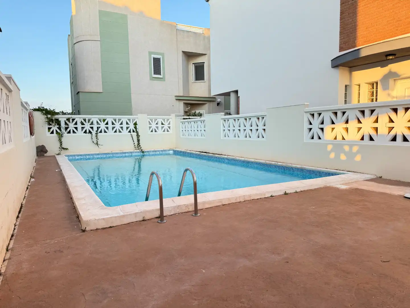 Piscina de Casa adosada de alquiler en Moncofa con Terraza, Horno y Lavadora
