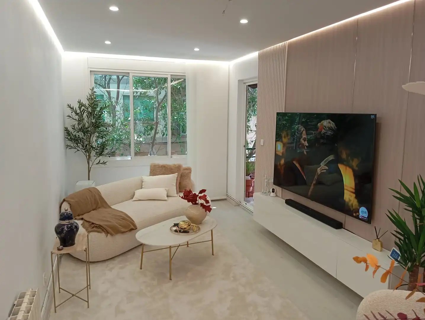 Sala de estar de Piso en venta en Barcelona con Aire acondicionado, Calefacción y Parquet