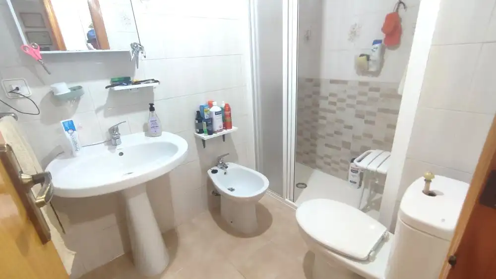 Bany de Pis en venda en Santa Pola amb Terrassa i Moblat