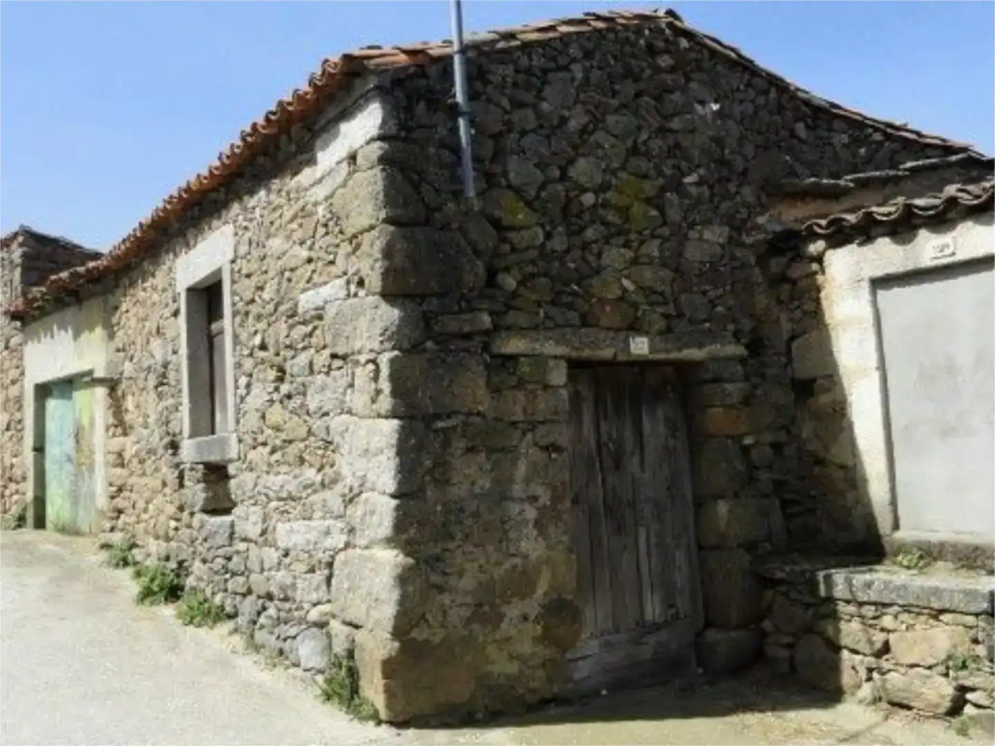 Vista exterior de Local en venta en Valdelacasa, Salamanca