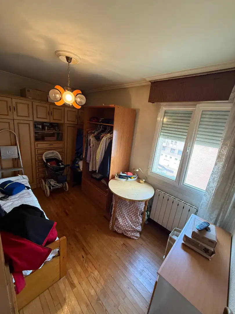 Habitación de Piso en venta en Barakaldo  con Calefacción, Trastero y Amueblado