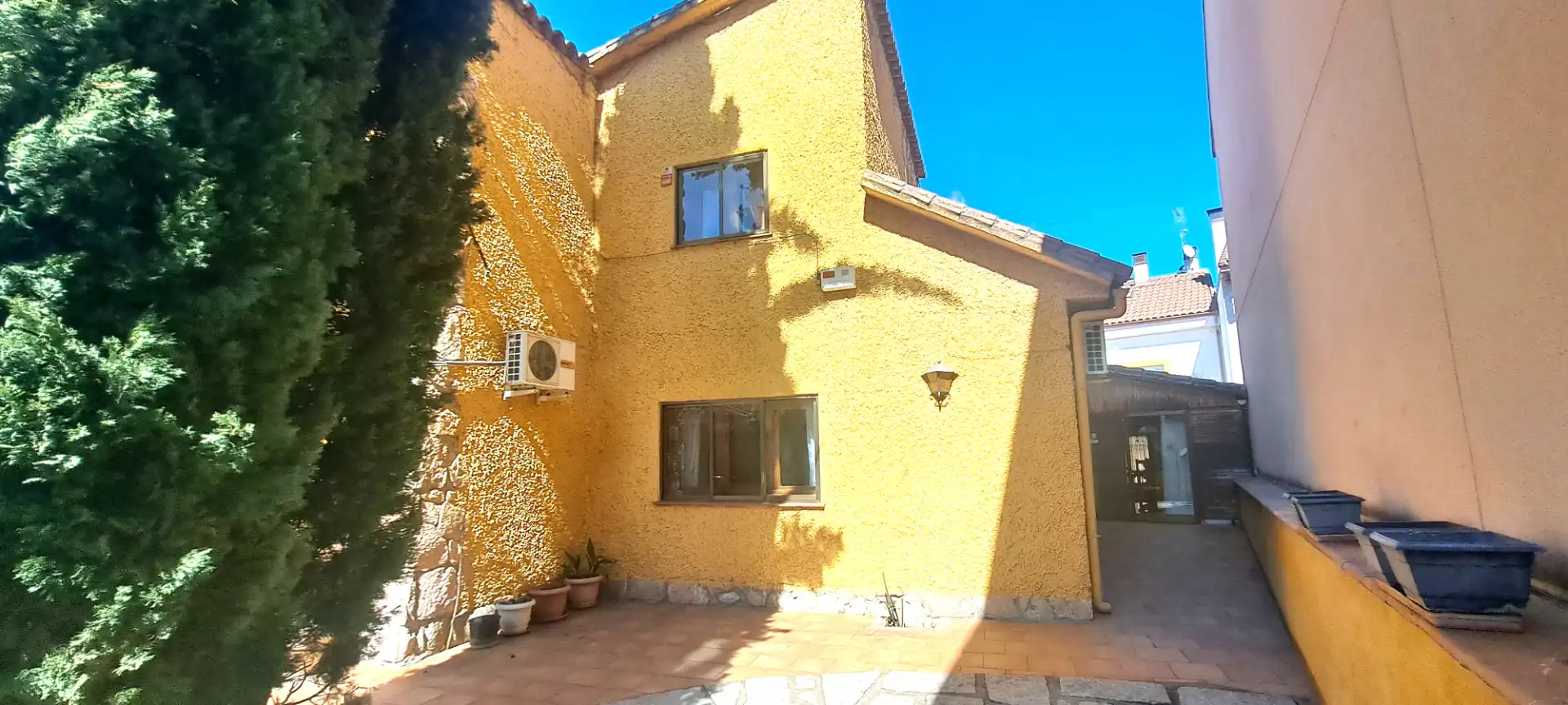 Vista exterior de Casa o xalet en venda en Talamanca de Jarama amb Calefacció, Jardí privat i Forn