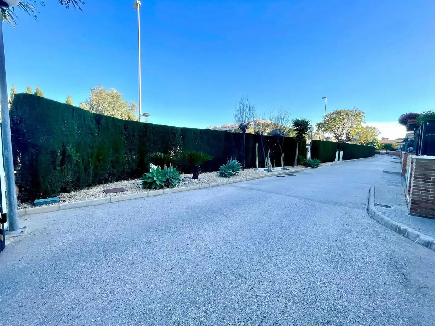 Vista exterior de Casa o xalet en venda en Mutxamel amb Aire condicionat, Calefacció i Jardí privat