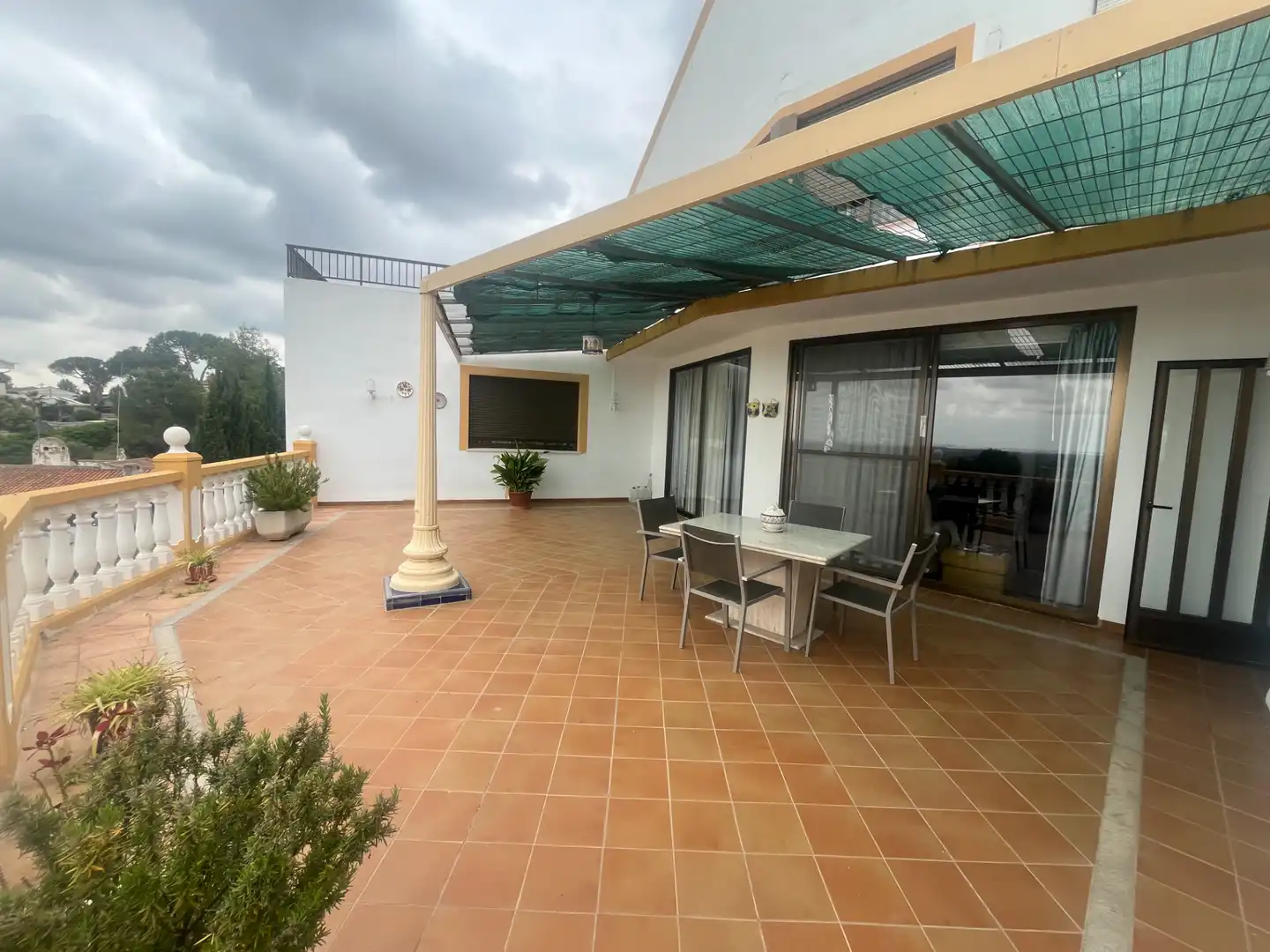 Terraza de Casa o chalet en venta en Chiva con Aire acondicionado, Jardín privado y Terraza