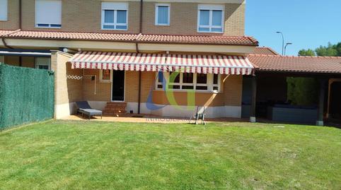 Foto 2 de Casa o chalet en venta en Las Barreras, Villaquilambre, León