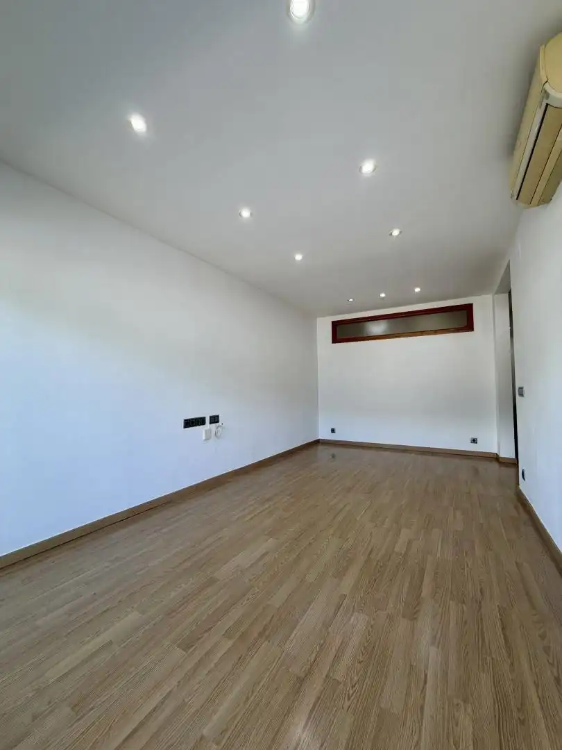 Wohnung zum Verkauf in Canet de Mar mit Heizung, Parkett und Terrasse