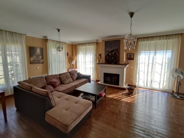 Casa-chalet en Venta en Calle Calle MORTERO, 38, puerta C en Serradilla