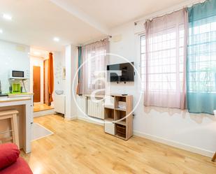 Bedroom of Flat to rent in  Madrid Capital  with Heating, Furnished and Washing machine