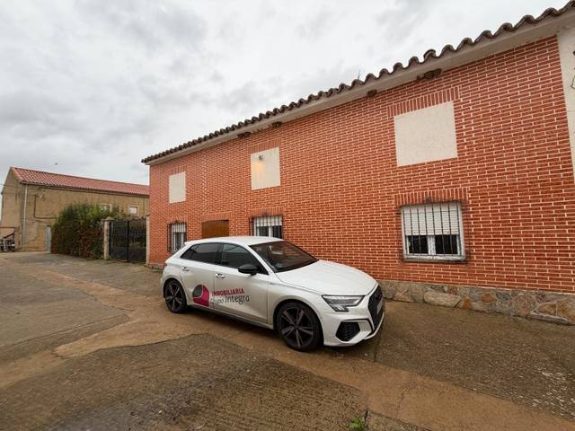 Finca rústica en Venta en Travesía Molinos, 24 en Santovenia