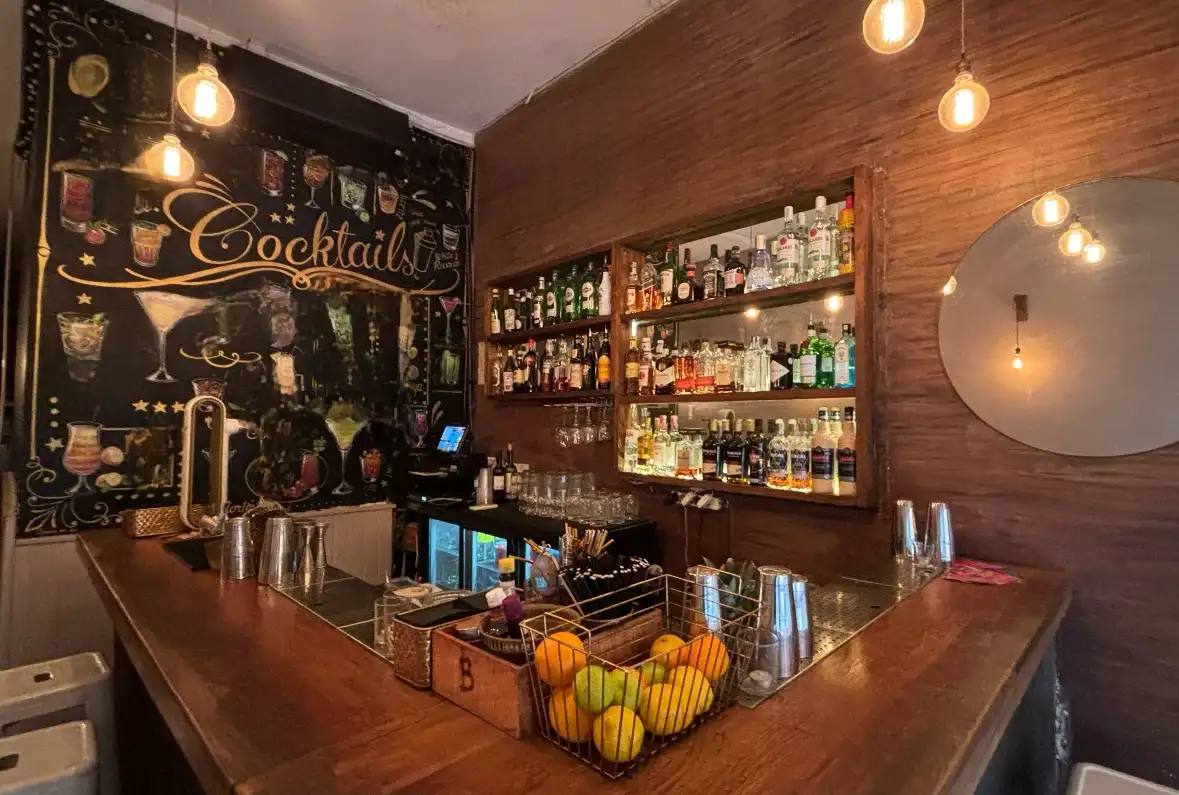 Local en traspaso en Barcelona con Aire acondicionado y Amueblado