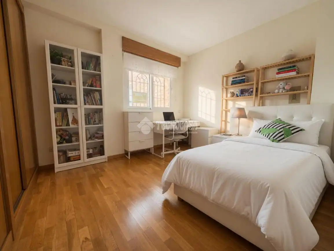 Bedroom of Detached homes for sale in Madrid  with Air Conditioner and Balcony