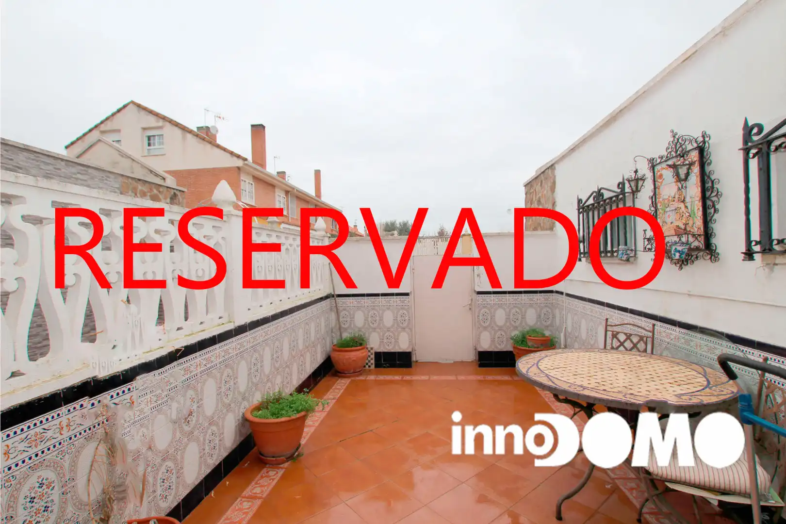 Terrassa de Casa adosada en venda en Moraleja de Enmedio amb Calefacció, Jardí privat i Parquet