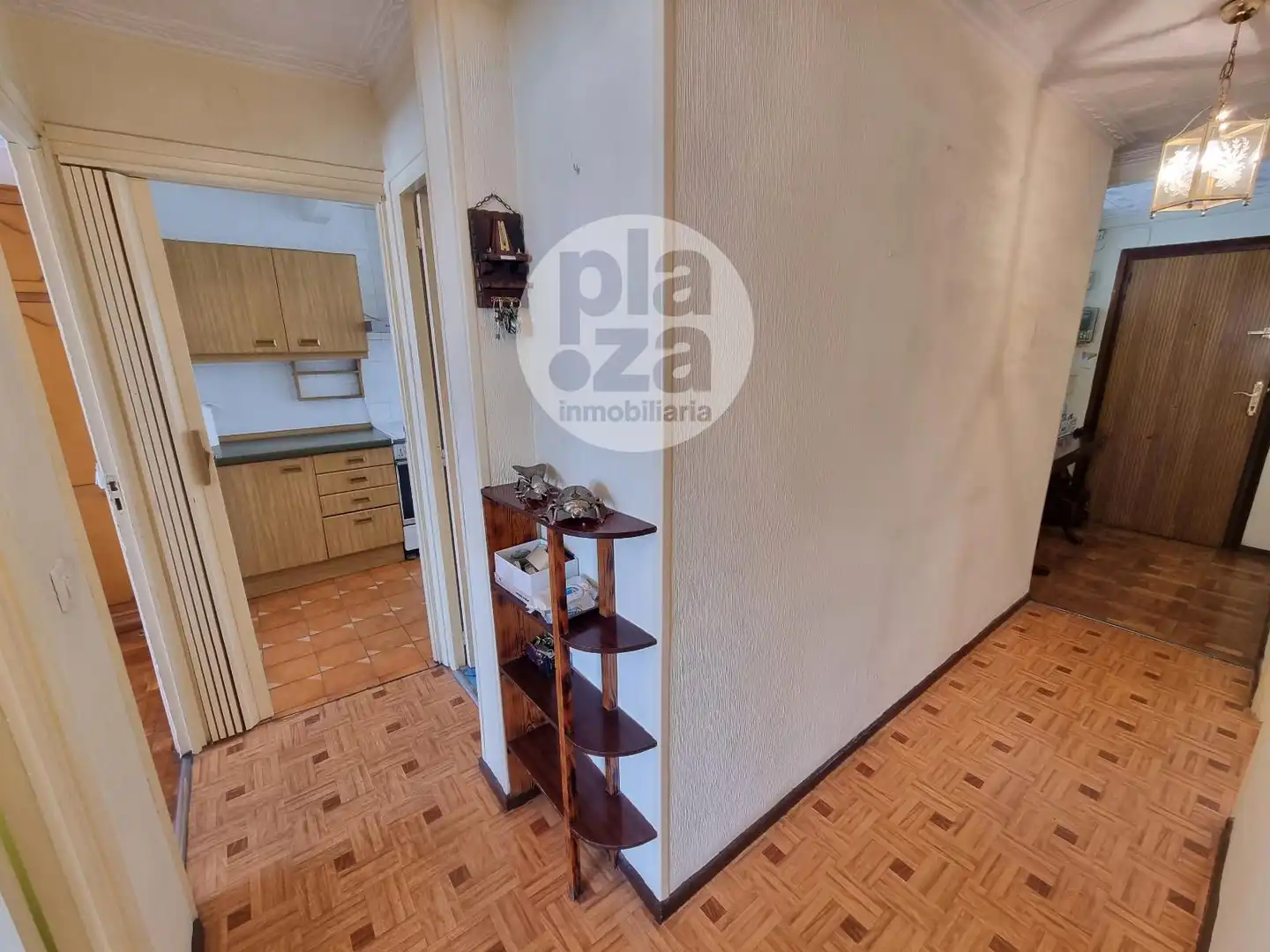 Wohnung zum Verkauf in Burgos mit Heizung, Terrasse und Abstellraum