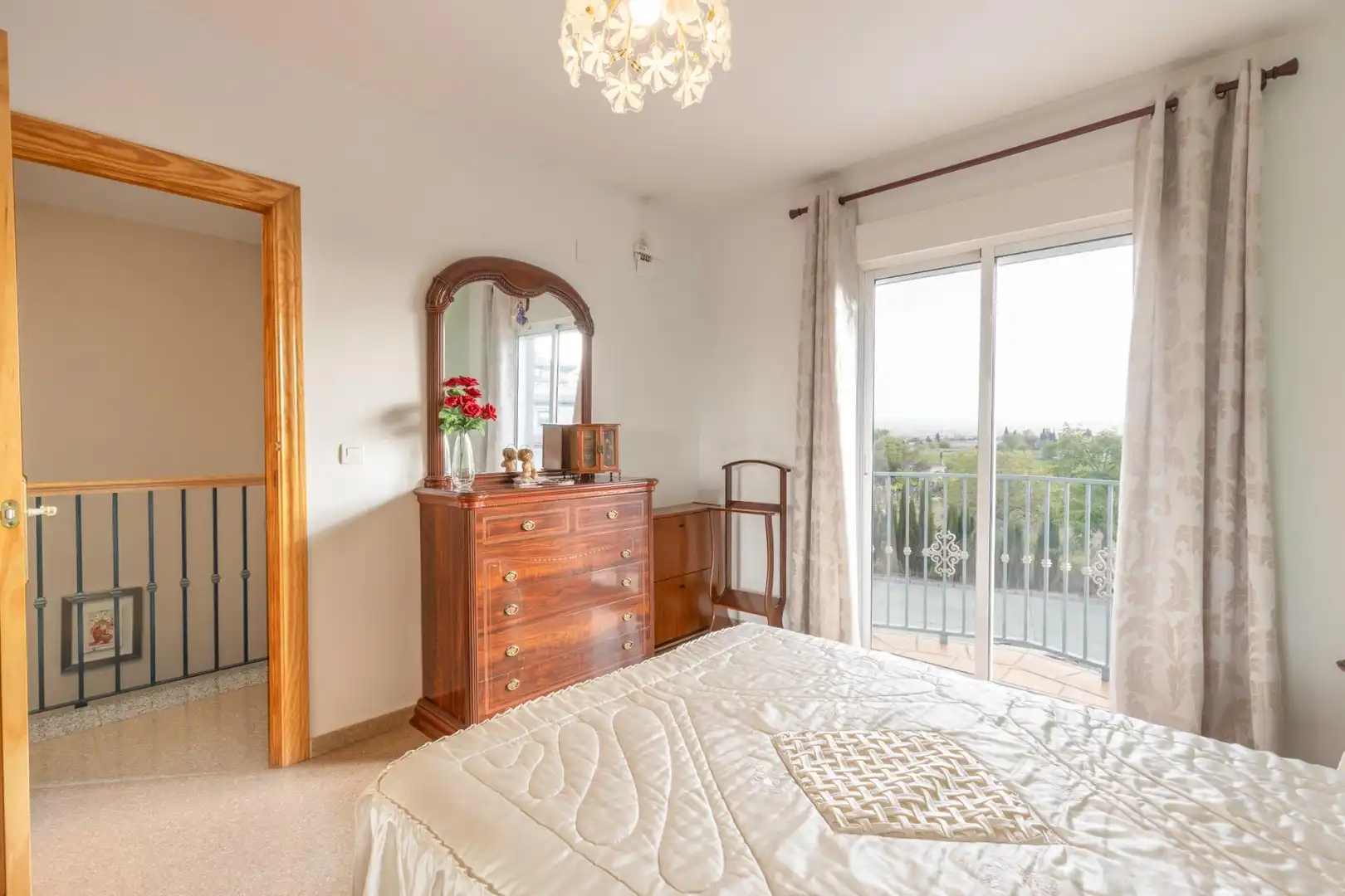 Habitación de Casa adosada en venta en Maracena con Aire acondicionado, Amueblado y Balcón