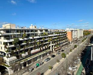 Exterior view of Attic to rent in  Sevilla Capital  with Air Conditioner, Heating and Parquet flooring