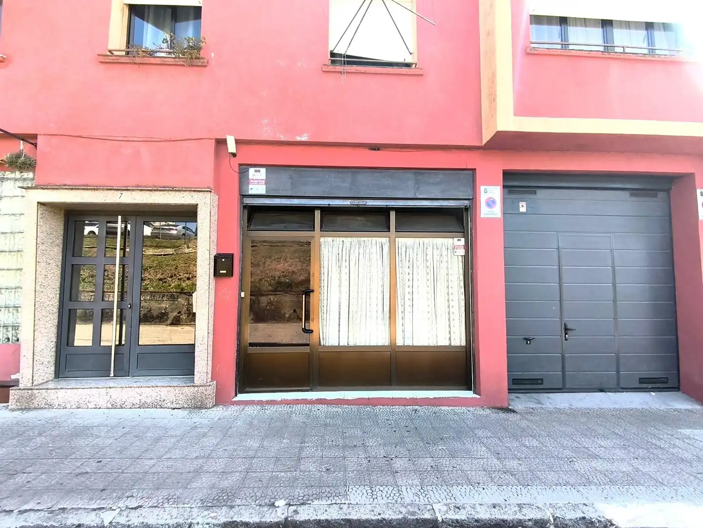 Locale commerciale in vendita a Numancia - San Fernando